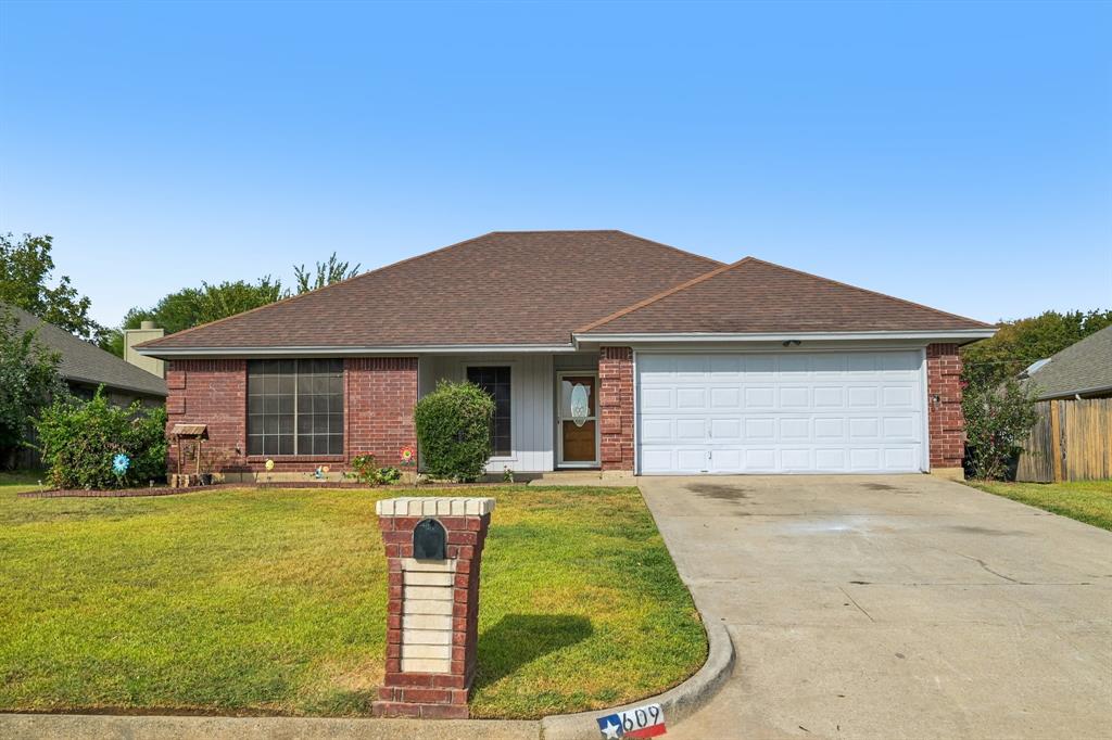 609 Ruth Drive Property Photo 1