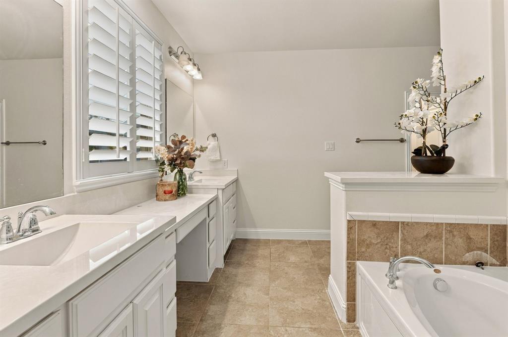1121 Bryce Canyon Drive Property Photo 11