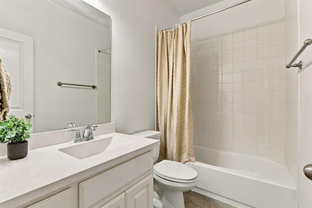 1121 Bryce Canyon Drive Property Photo 13