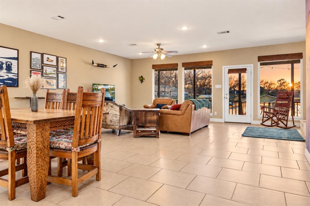 182 Oak Hills Drive Property Photo 4