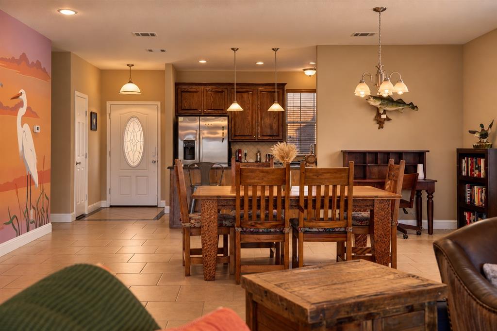 182 Oak Hills Drive Property Photo 6