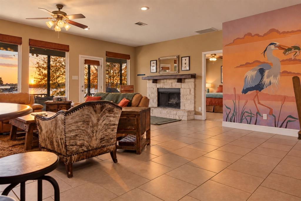 182 Oak Hills Drive Property Photo 10