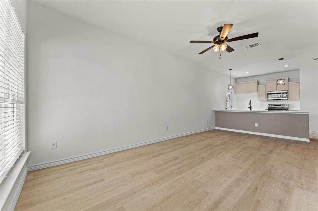 206 Dolphin Drive Property Photo 26