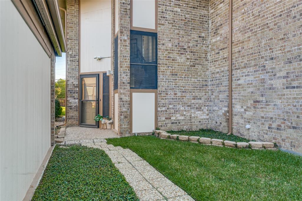7 Dewberry Court Property Photo 1