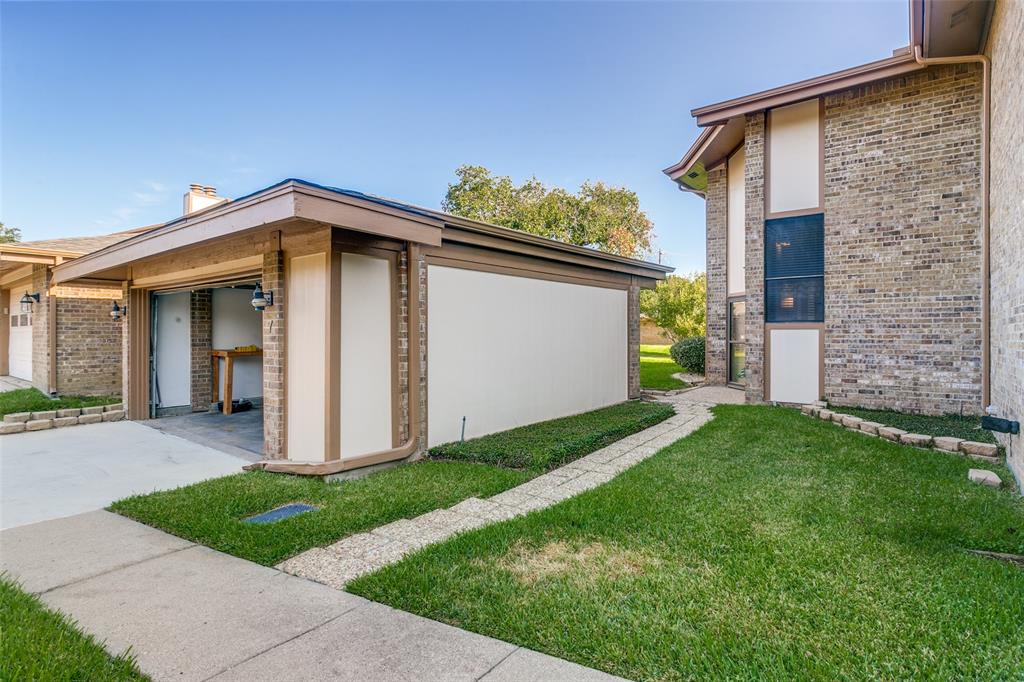 7 Dewberry Court Property Photo 3