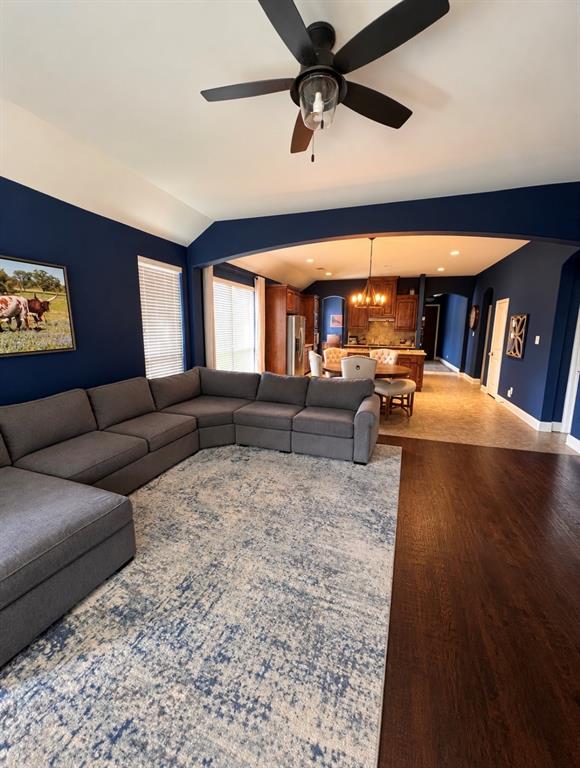 3000 Dunverny Property Photo 3