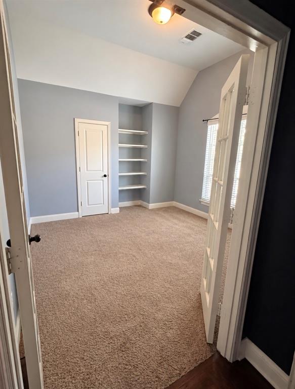 3000 Dunverny Property Photo 10