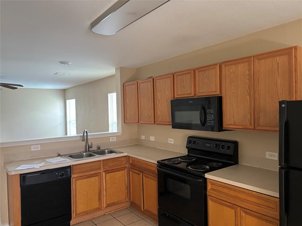 2024 Angel Way Property Photo 6