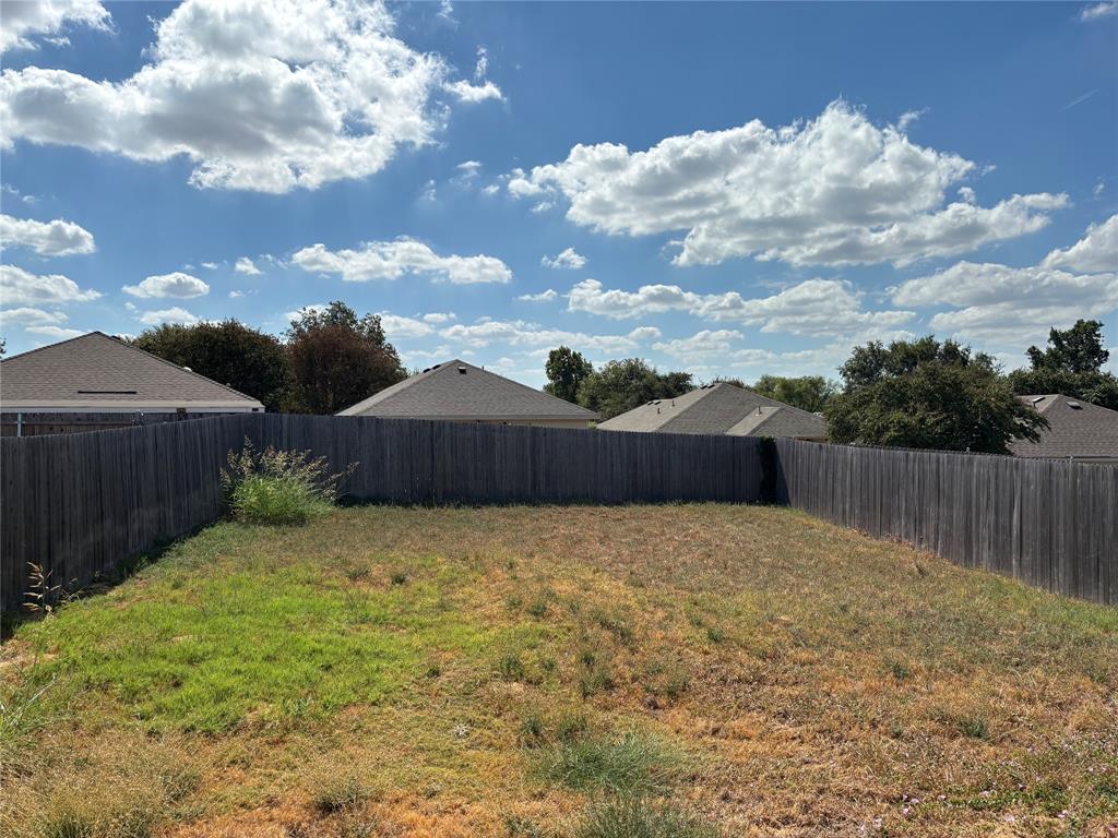 2024 Angel Way Property Photo 8