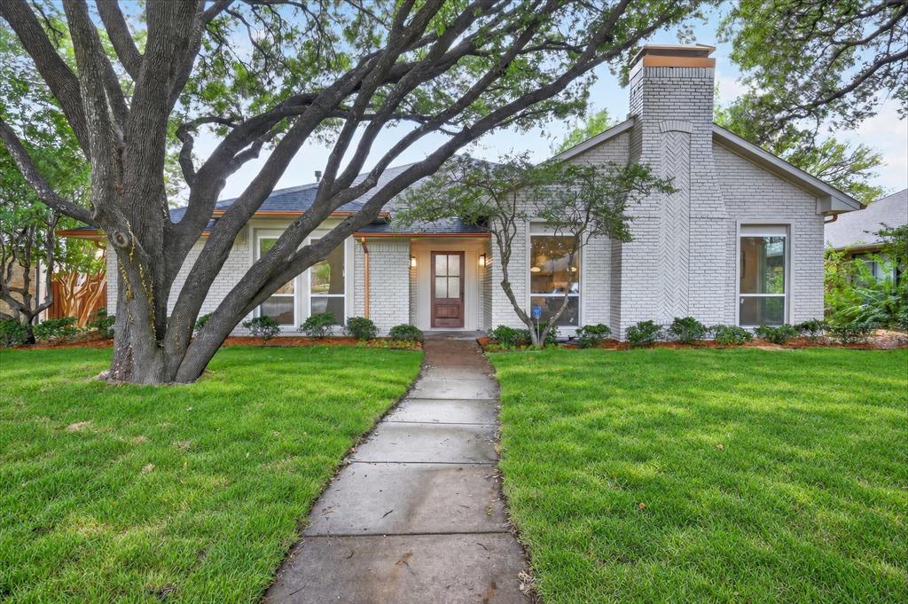 9754 Burleson Drive Property Photo 1
