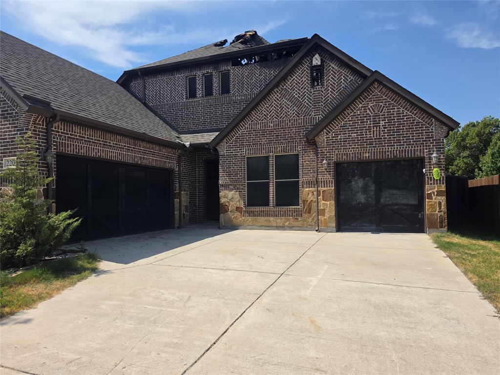 220 Northern Star Court Property Photo 3