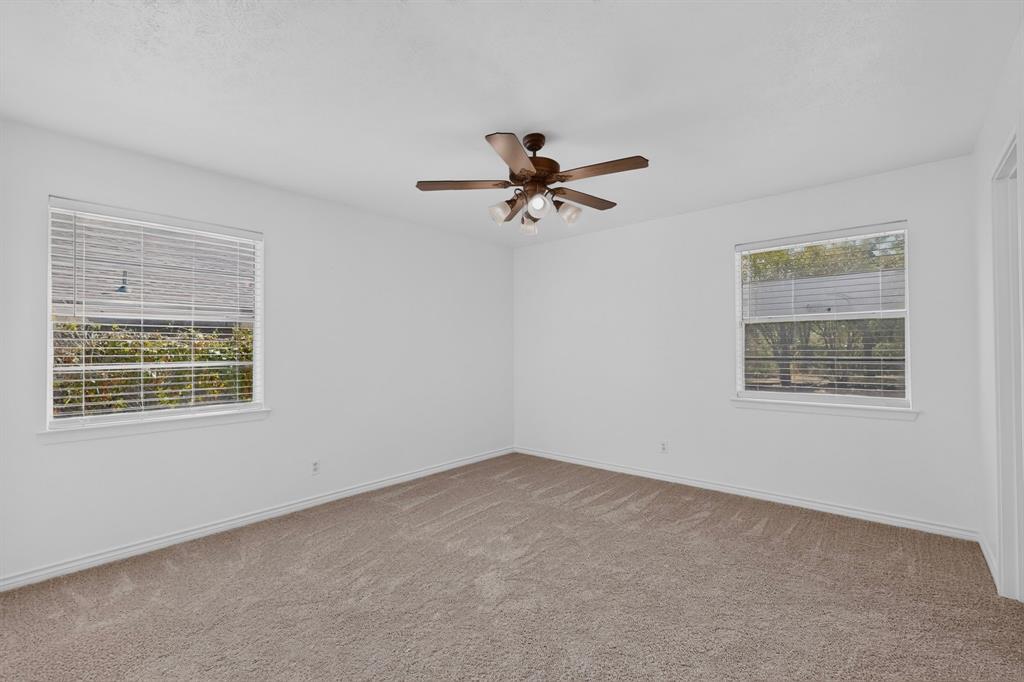 346 Linkcrest Drive Property Photo 11