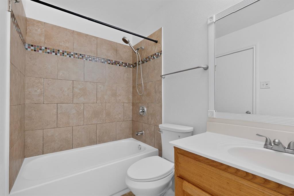 346 Linkcrest Drive Property Photo 15