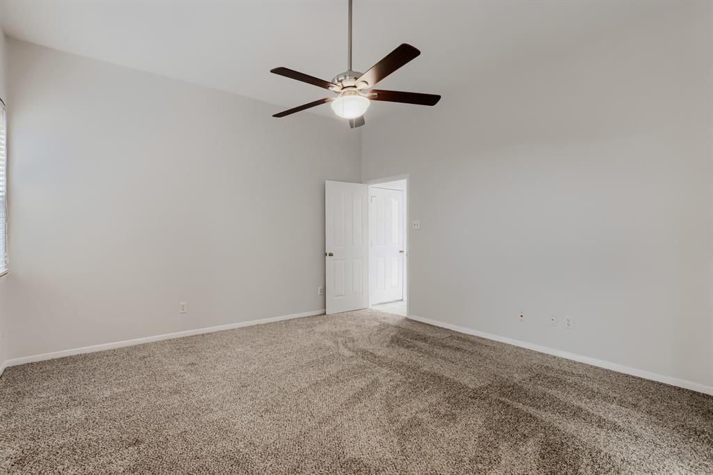 3328 Woodbluff Lane Property Photo 19