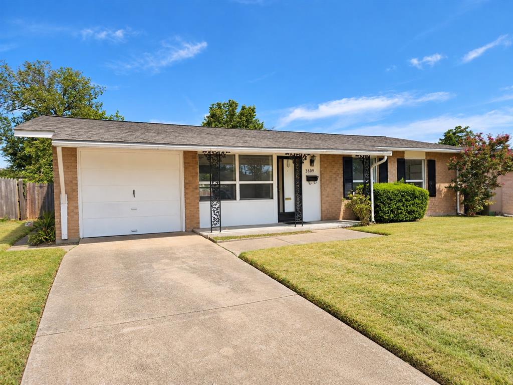 3609 Glacier Lane Property Photo 1