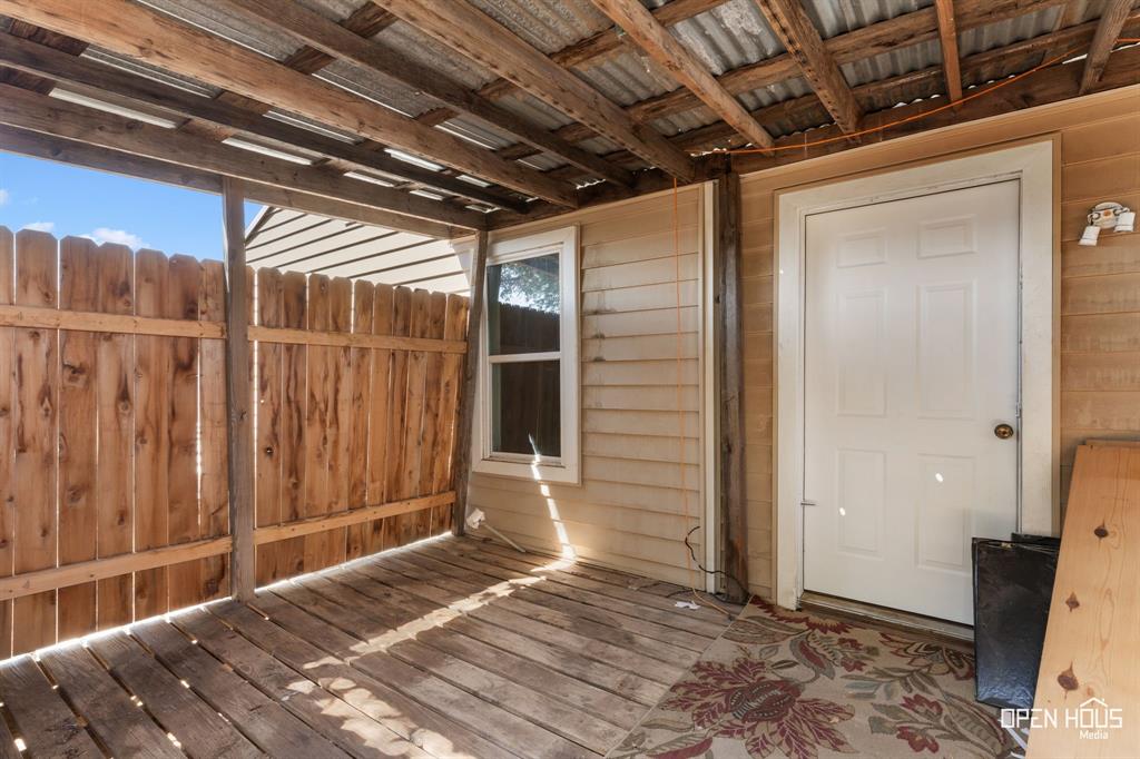410 N Oak Street Property Photo 14