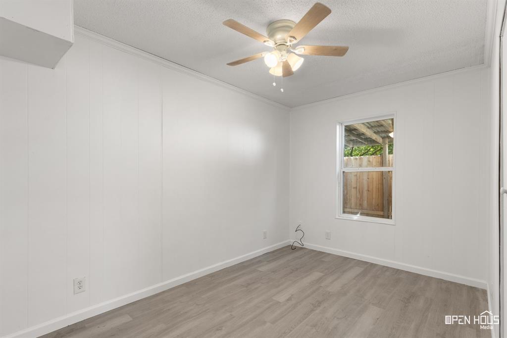 410 N Oak Street Property Photo 17