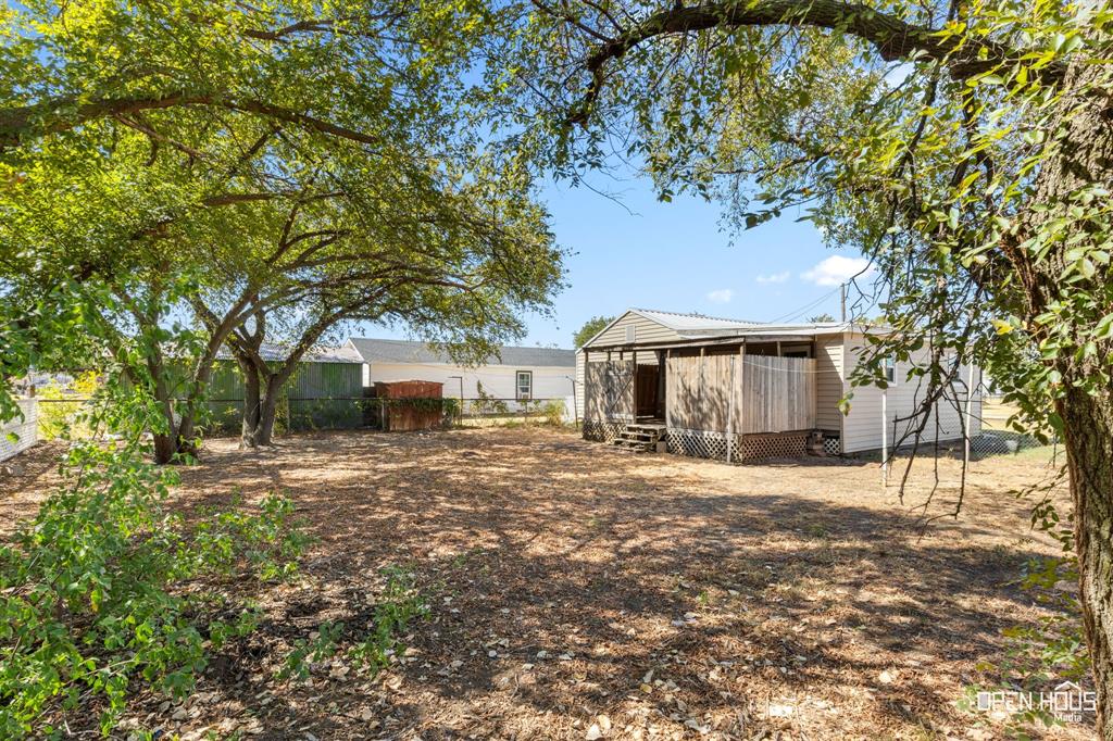 410 N Oak Street Property Photo 26