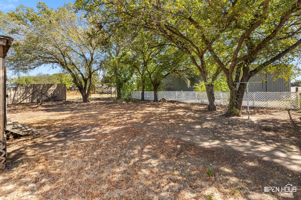 410 N Oak Street Property Photo 29