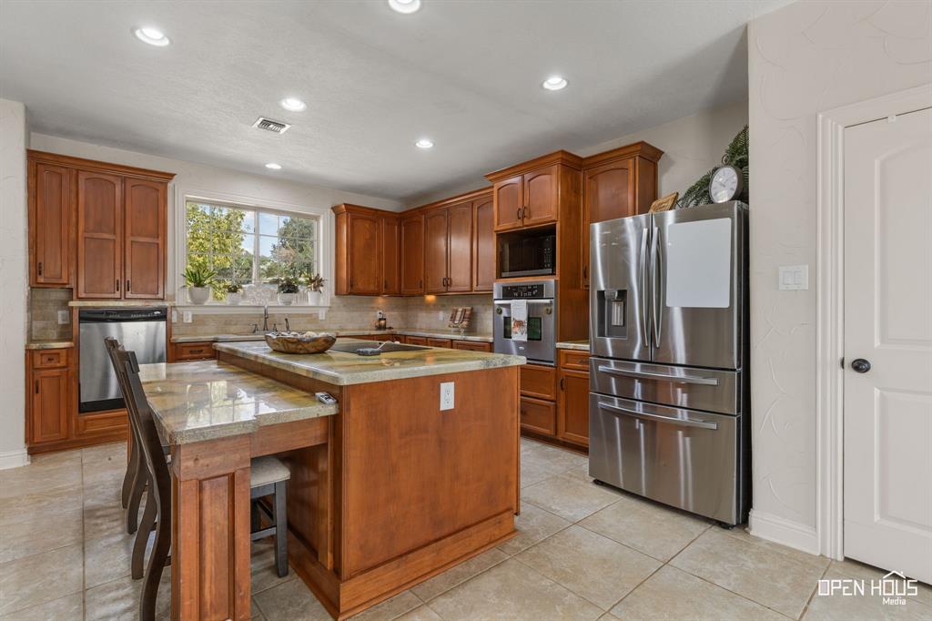 2107 Ruffles Lane Property Photo 9