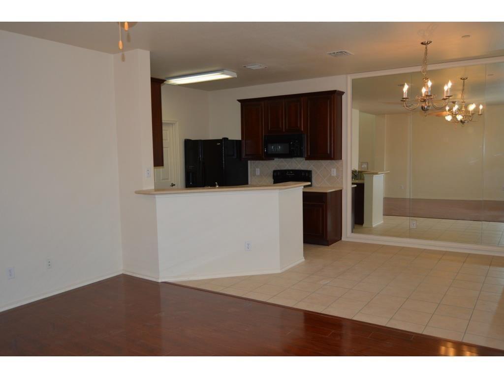 8605 Brunswick Drive Property Photo 6