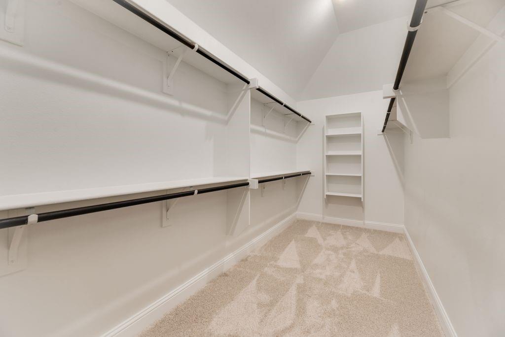 1060 Birdie Street Property Photo 19