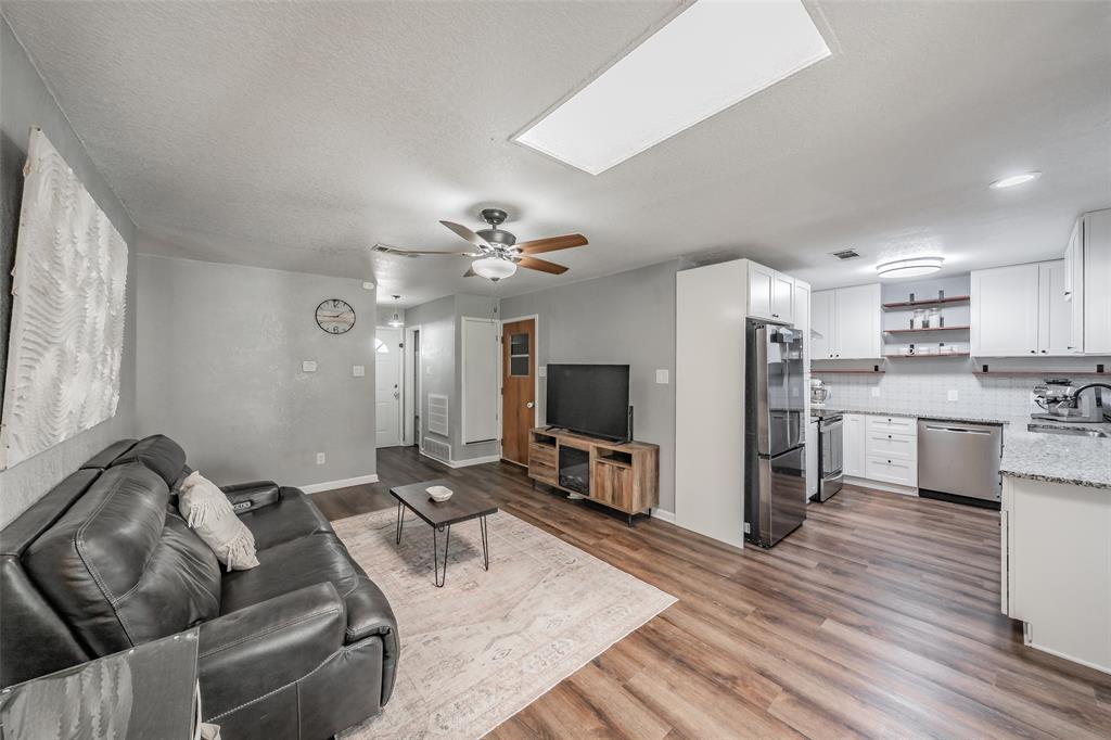 7008 Smithfield Road Property Photo 4