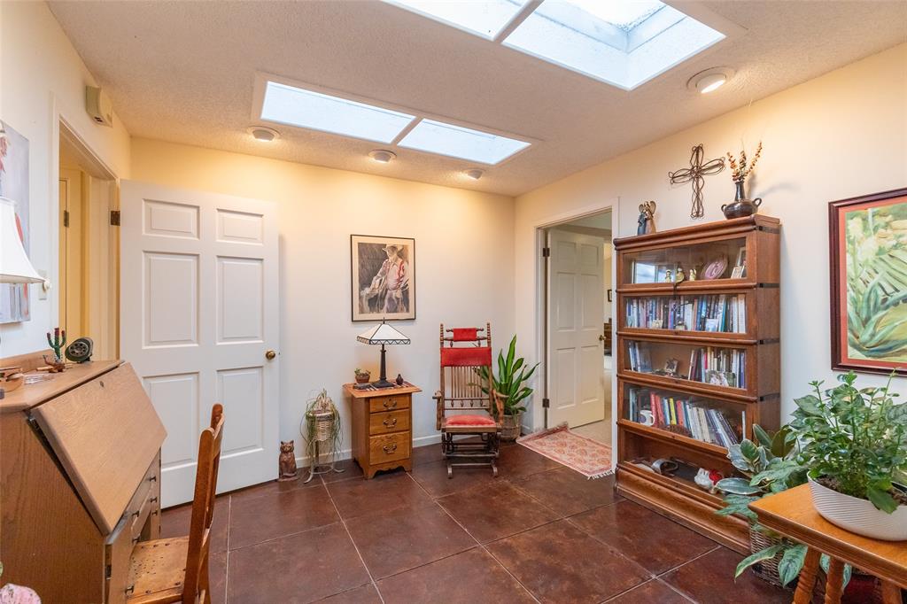 1410 Tanglewood Road Property Photo 14