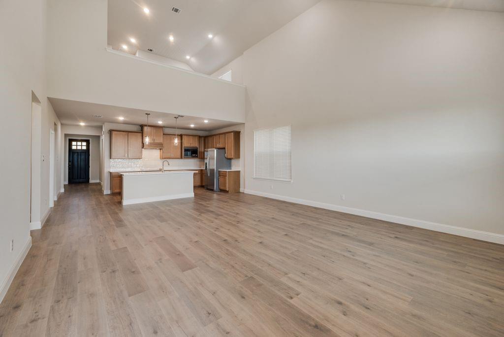 1050 Birdie Street Property Photo 13