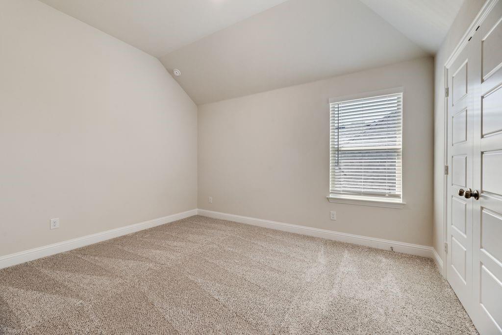 1050 Birdie Street Property Photo 26