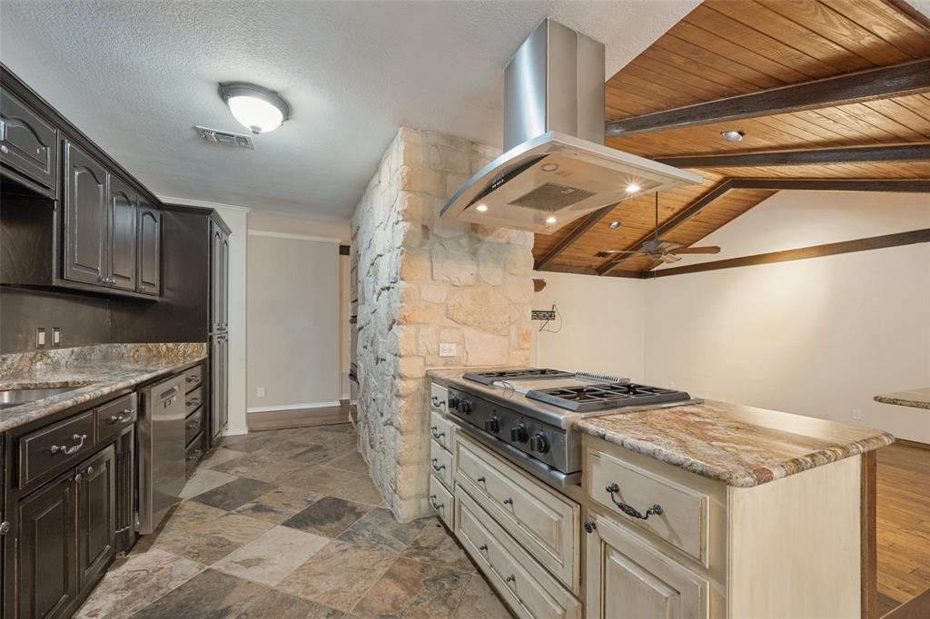 2821 Buffalo Court Property Photo 4