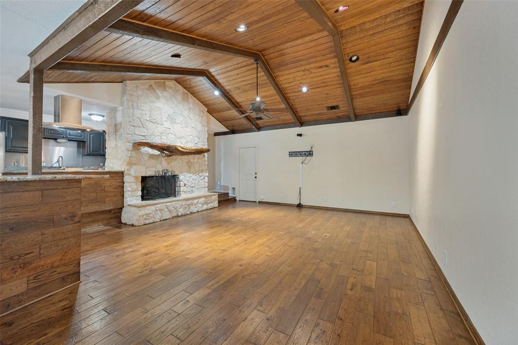2821 Buffalo Court Property Photo 8