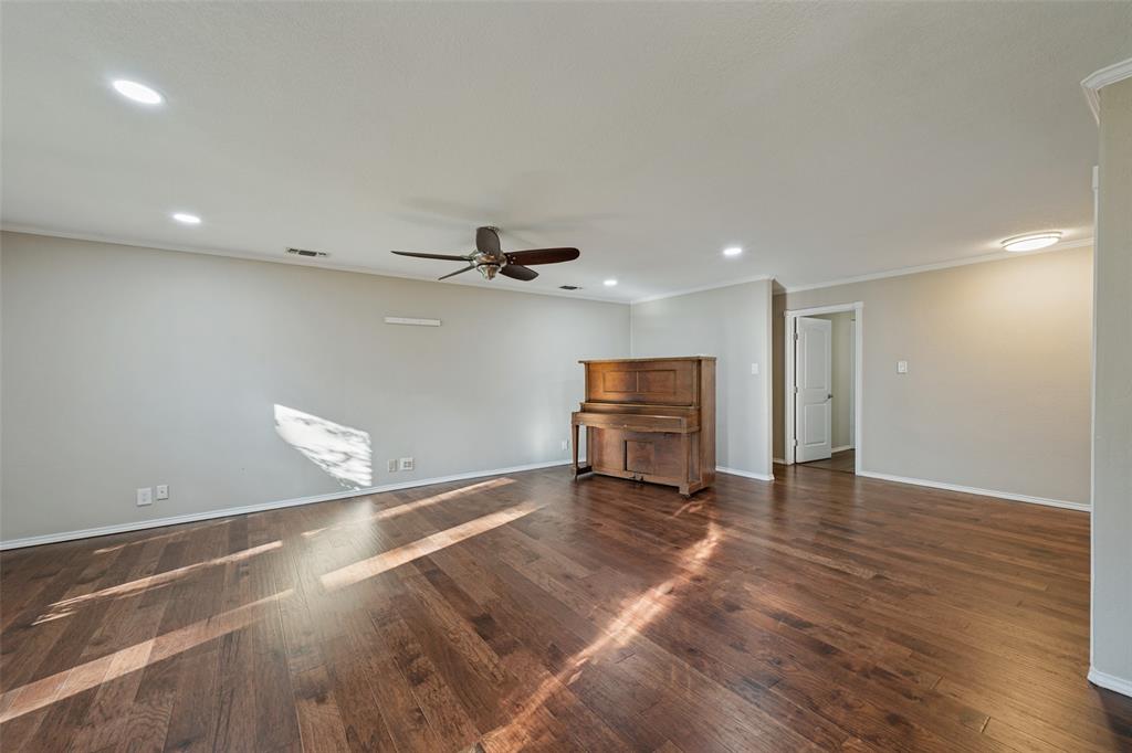 2821 Buffalo Court Property Photo 11