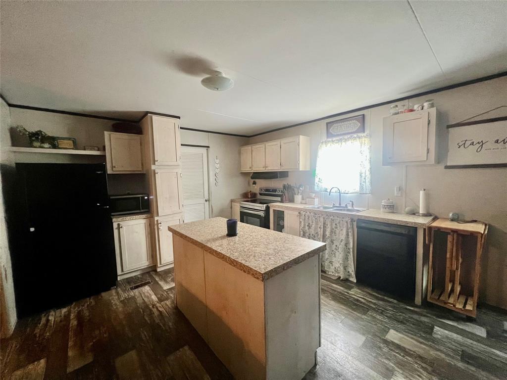 806 S 3rd Street 6 Property Photo 4