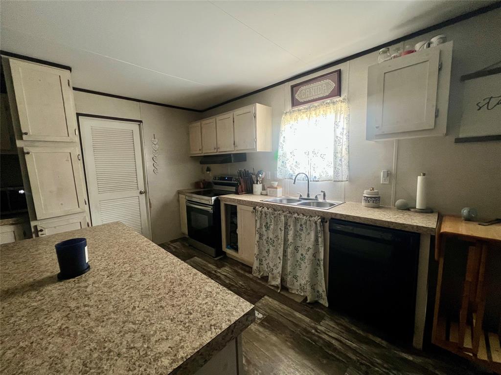 806 S 3rd Street 6 Property Photo 6