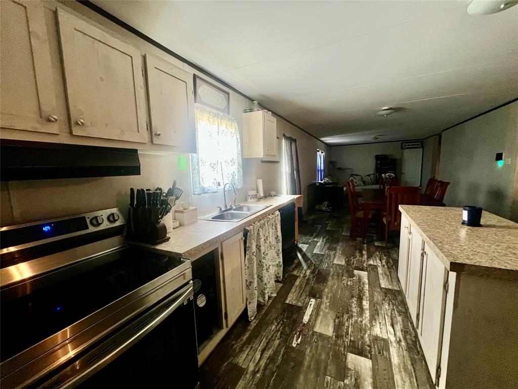 806 S 3rd Street 6 Property Photo 27