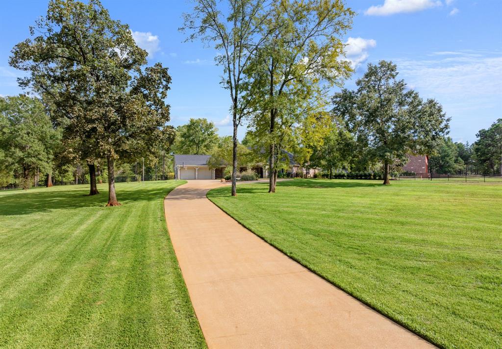 1125 County Road 1401 Property Photo 4