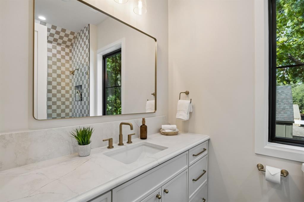 7247 Blythdale Drive Property Photo 34