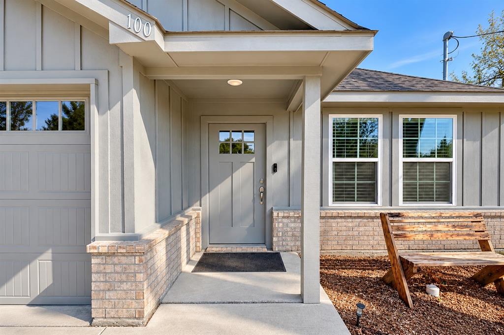 100 Elm Street Property Photo 2