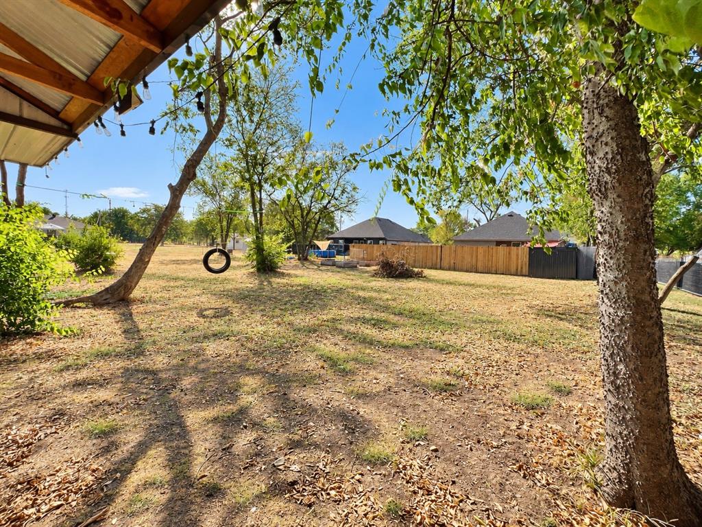 100 Elm Street Property Photo 26