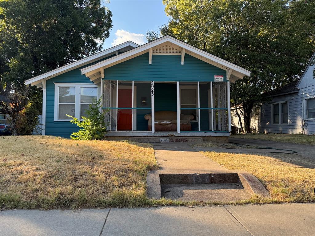 2925 Lenway Street Property Photo 1