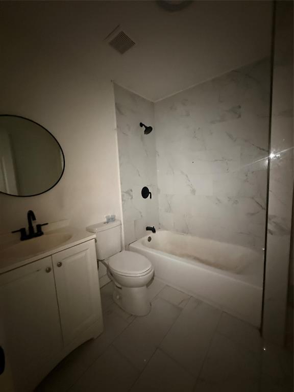 2925 Lenway Street Property Photo 12