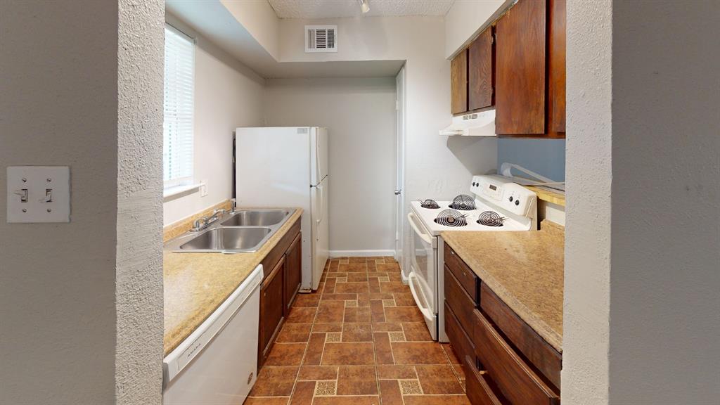 8110 Skillman Street 1016 Property Photo 5