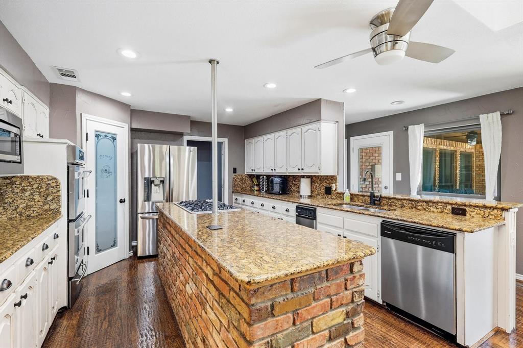 3801 Post Oak Road Property Photo 16