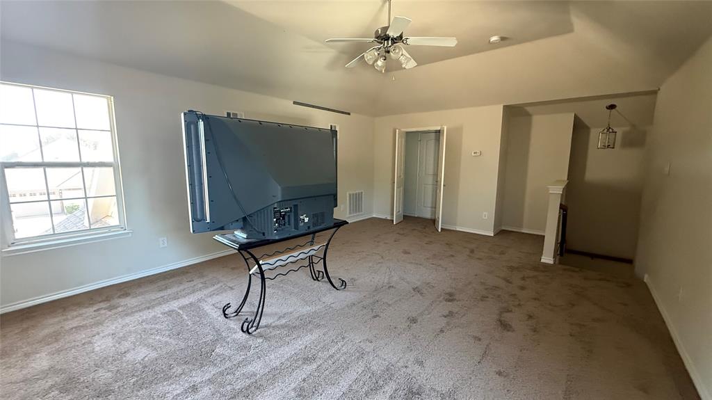 8409 Laughing Waters Trail Property Photo 16