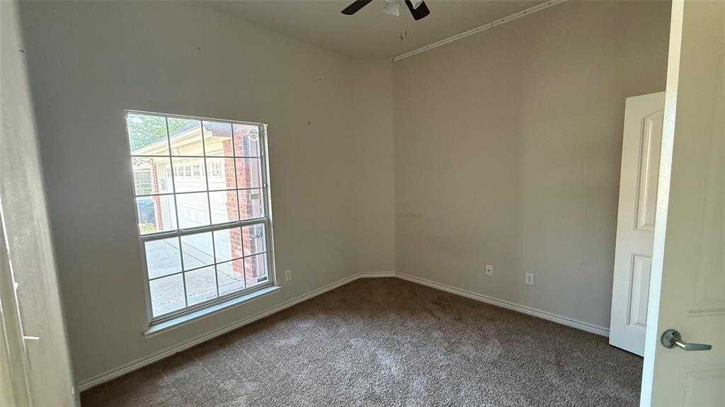 8409 Laughing Waters Trail Property Photo 20