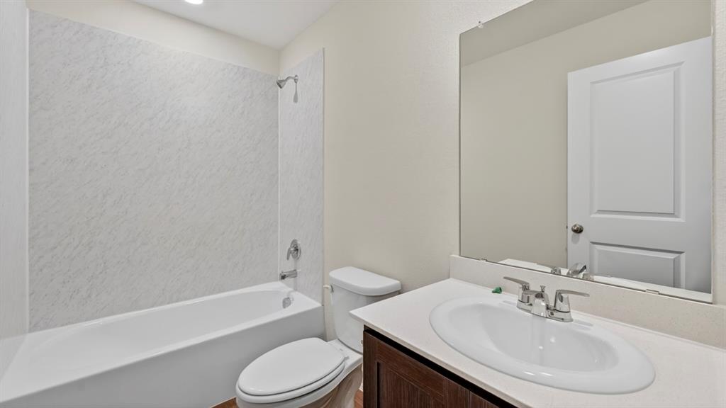 2926 Carrington Hill Drive Property Photo 1