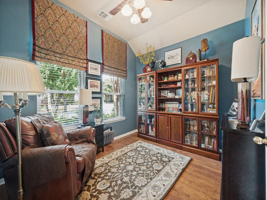 9124 Chardin Park Drive Property Photo 3