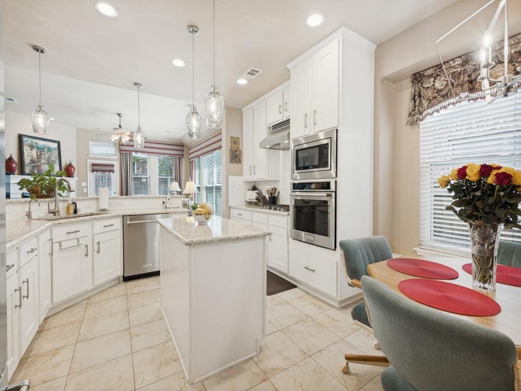 9124 Chardin Park Drive Property Photo 6