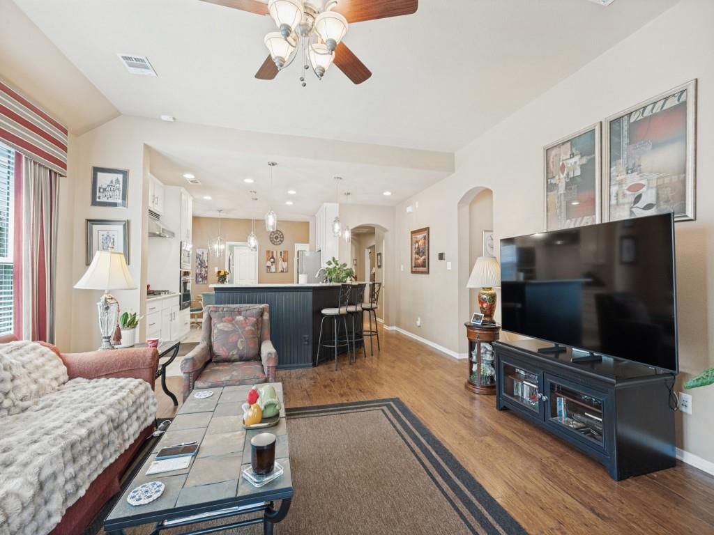 9124 Chardin Park Drive Property Photo 12